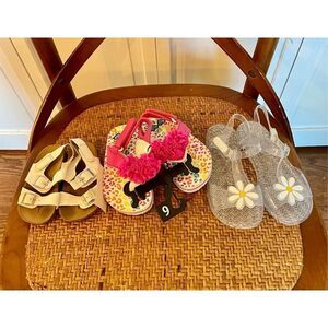 🚨 SALE ‼️ Toddler girls sandal bundle